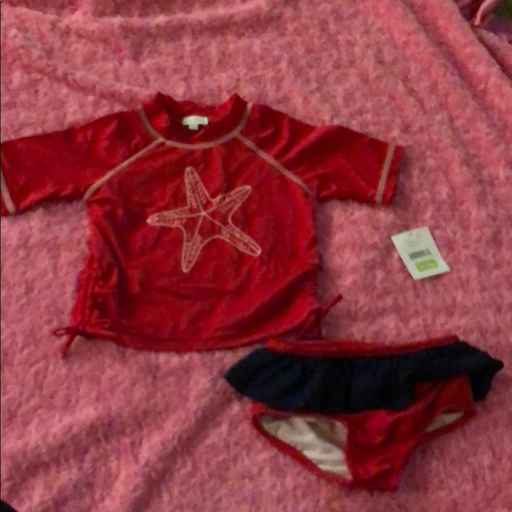 NWT Le Top rash guard swim suit size 4
